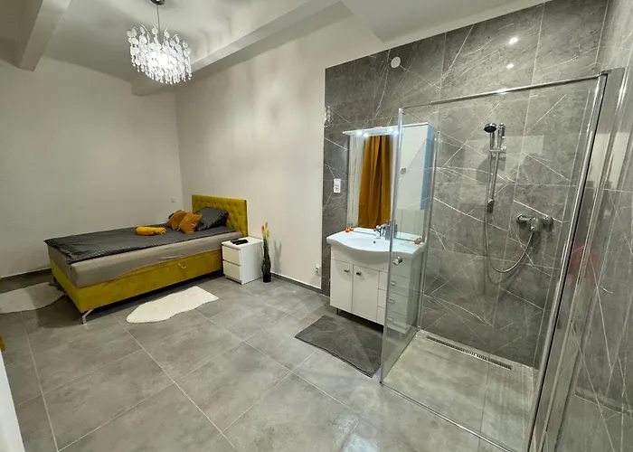 Stuart Apartman